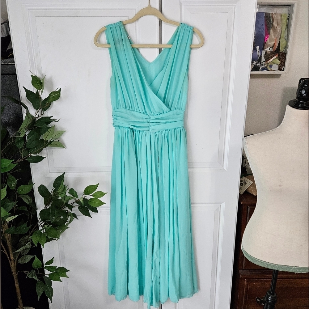 Elegant Aqua Sleeveless Dress